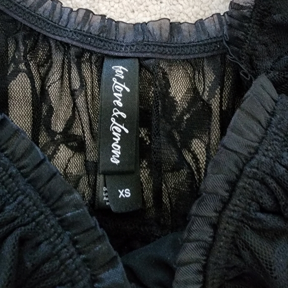 [Sold] For love and lemons ariana grande crop top size XS - Picture 4 of 5